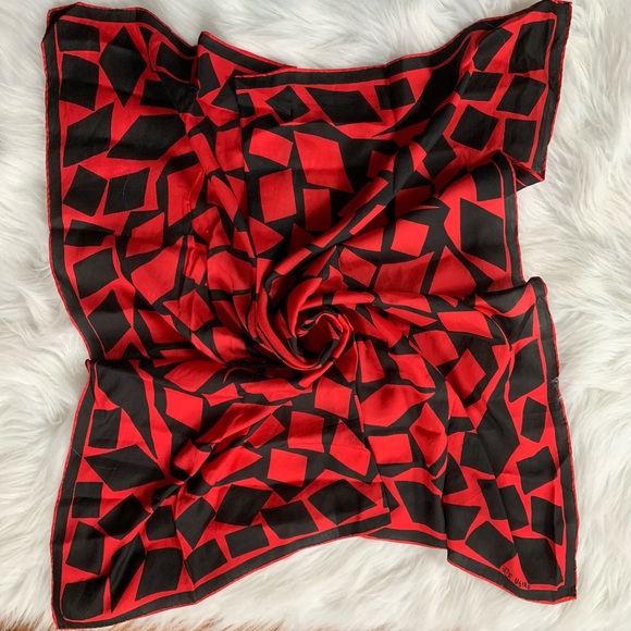 Vintage Accessories - Vera Neumann 100% silk vintage red pattern scarf
